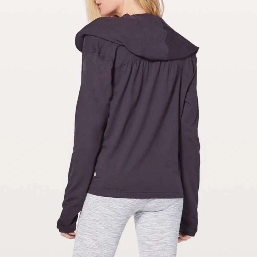 Lululemon Ready To Rulu Wrap Hooded Jacket 6/Small Boysenberry Dark Purple Yoga - Picture 8 of 16